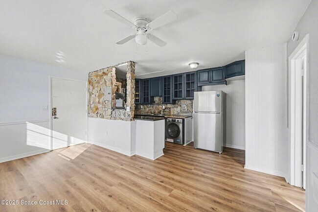 Foto del edificio - 115 Seminole Ave W