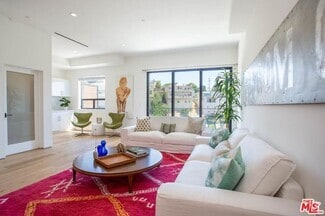 Building Photo - 3756 Brilliant Dr