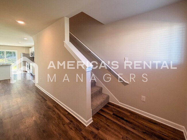 Foto del edificio - **MOVE IN SPECIAL** New Construction Townhouse Available for Rent in Decatur, AL Sign a 13 month ...