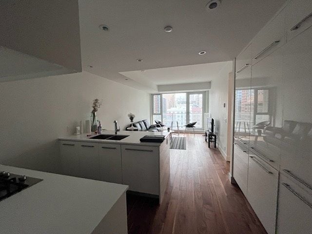 Primary Photo - 1025 5 Ave SW