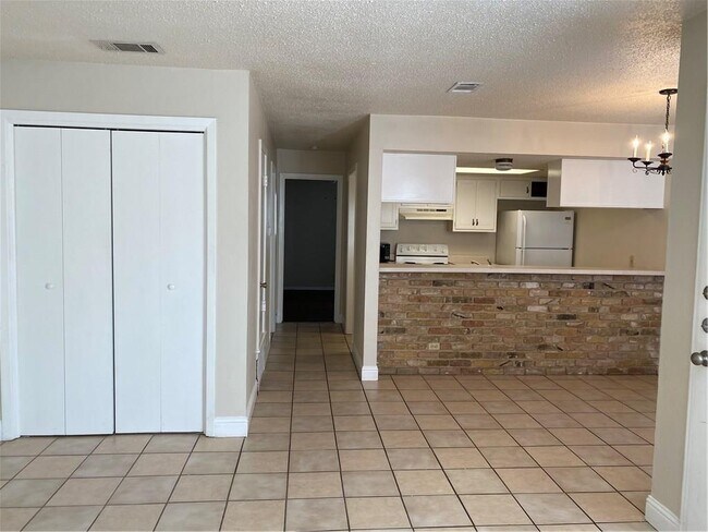 Foto del edificio - 3412 Willowrun Dr