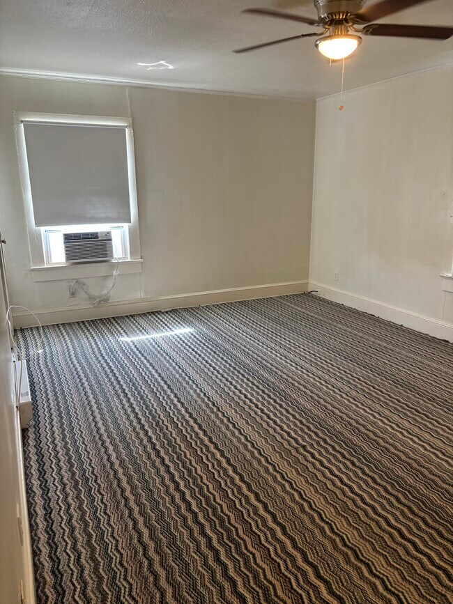 Living Room - 1017 N Broad St