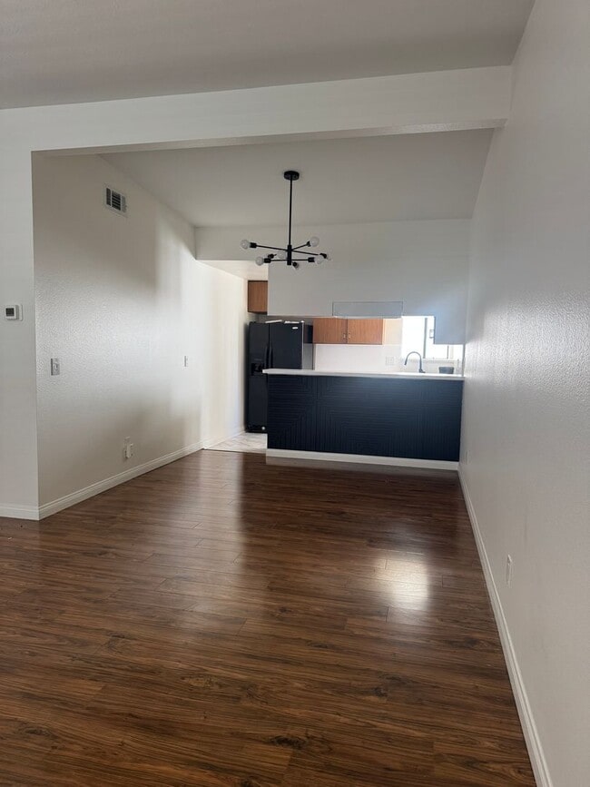 Building Photo - 5250 Bellingham Ave