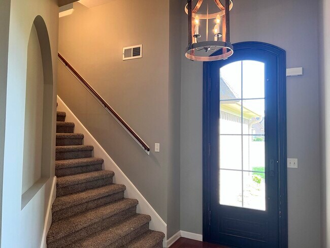 Foto del edificio - 455 Lewis Fairway Cir