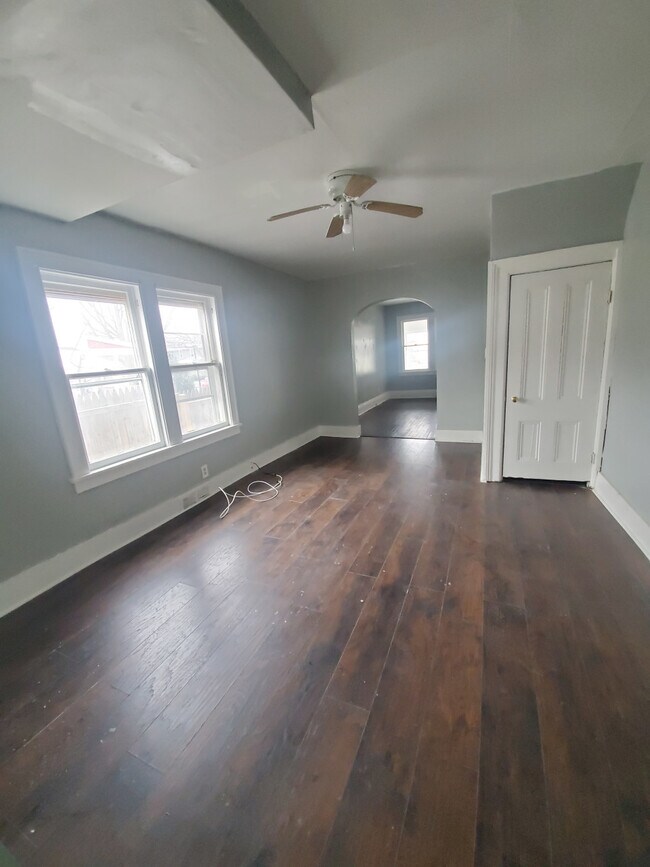 Building Photo - 29 Costar Street