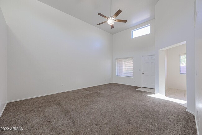 Foto del edificio - 8940 W Olive Ave