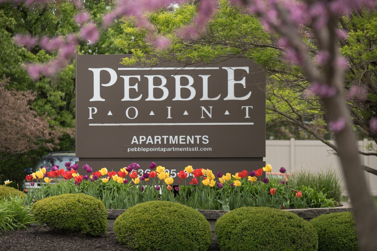 Pebble Point Apartments Apartments in Manchester, MO