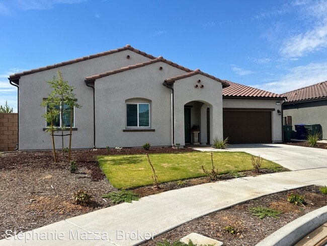 Building Photo - 4 br, 2 bath House - 10821 Asuncion Place ...