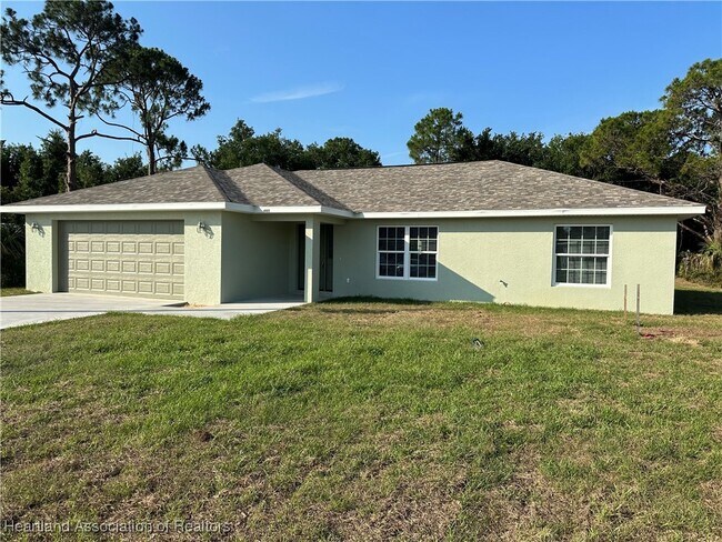 Building Photo - 4605 Whiting Dr