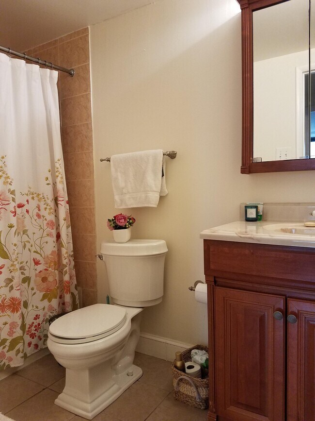 Photo - 6301 Stevenson Ave Apartment