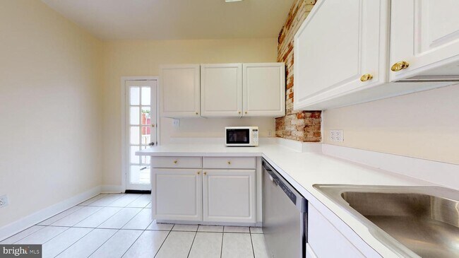 Building Photo - 1307 22nd St NW
