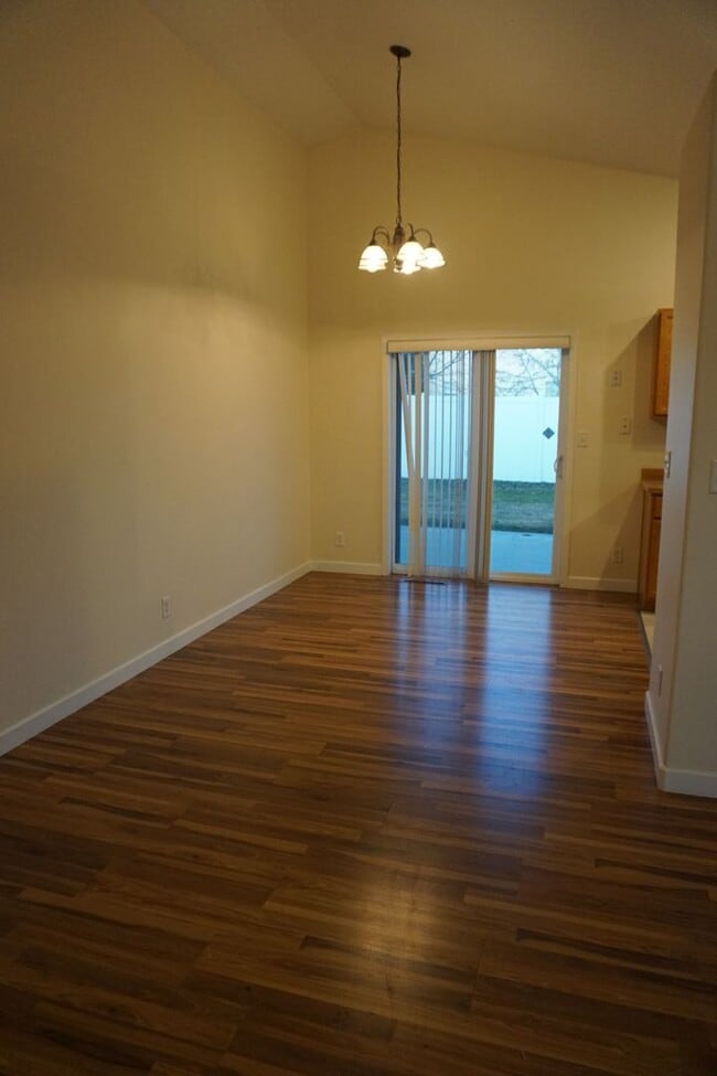 Building Photo - Northeast Twin Falls 3 Bed Home – Minutes to Hospital & Pole Line Access