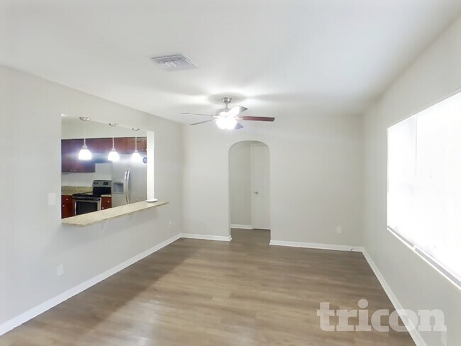 Foto del edificio - 1576 Bonair St