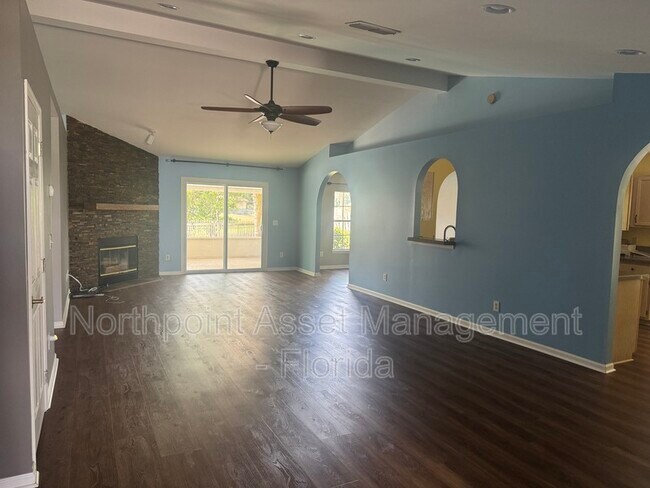 Foto del edificio - 11870 Swooping Willow Rd
