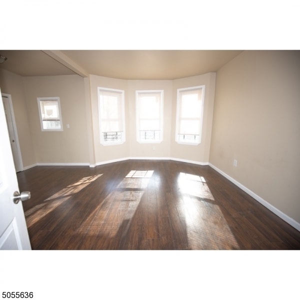 Primary Photo - 54 3rd St