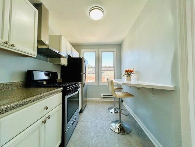 Building Photo - 8421 Bergenline Ave