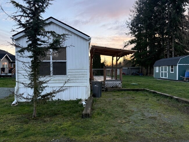 Building Photo - 6711 Bridgewater Ln