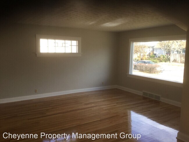 Building Photo - 2 br, 2 bath House - 3502 McComb Ave.