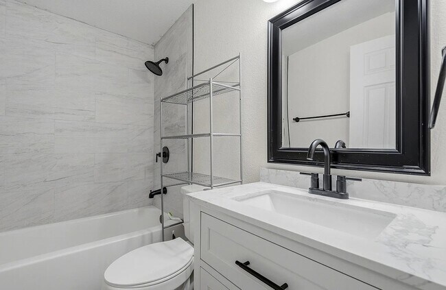 Foto del edificio - 1528 W Knox St