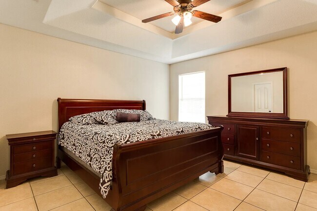 Foto del edificio - 107 S Ridge Ln