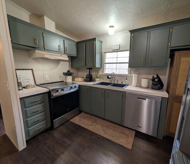 Building Photo - 1059 Co Rd 155