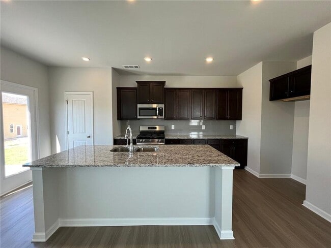 Building Photo - 108 Windover Wy
