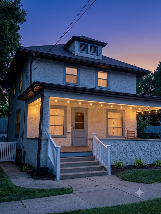 Building Photo - 124 E Sunnyside Ave