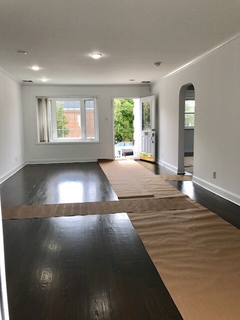 Building Photo - 940 Schopmann Dr