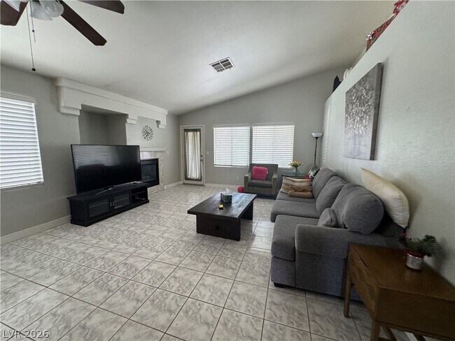 Building Photo - 4484 Willowhill Ct