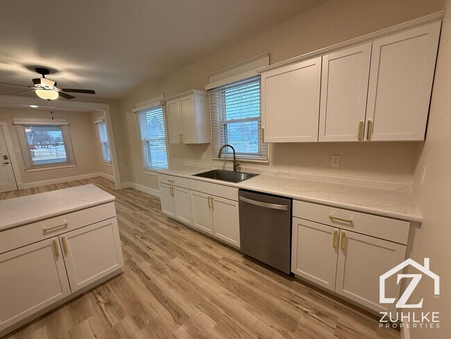 Foto del edificio - 201 N Pine St