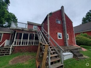 Building Photo - 592 Plymouth St