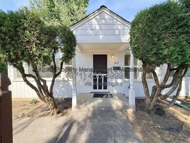 Foto del edificio - 1017 NE Birchwood Dr