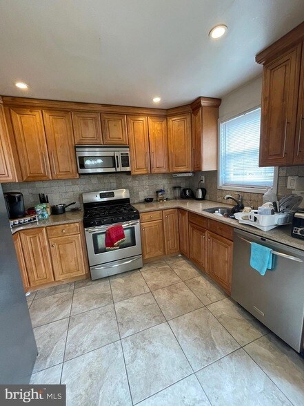 Foto del edificio - 3608 Isbell St