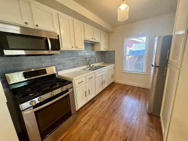 Foto del edificio - Updated & Charming in the Heart of North C...