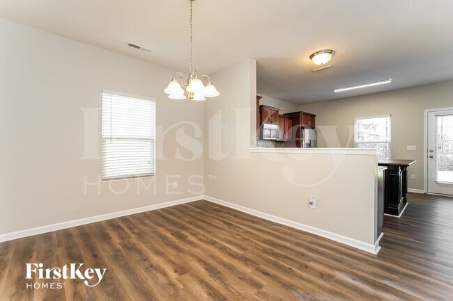 Foto del edificio - 409 Soaring St