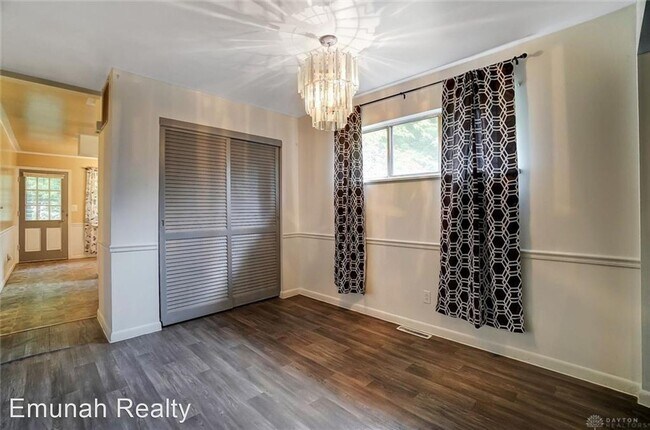 Building Photo - Studio, 1.5 bath House - 311 Blackwood Ave
