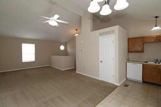 Foto del edificio - 238 Lakeview Dr