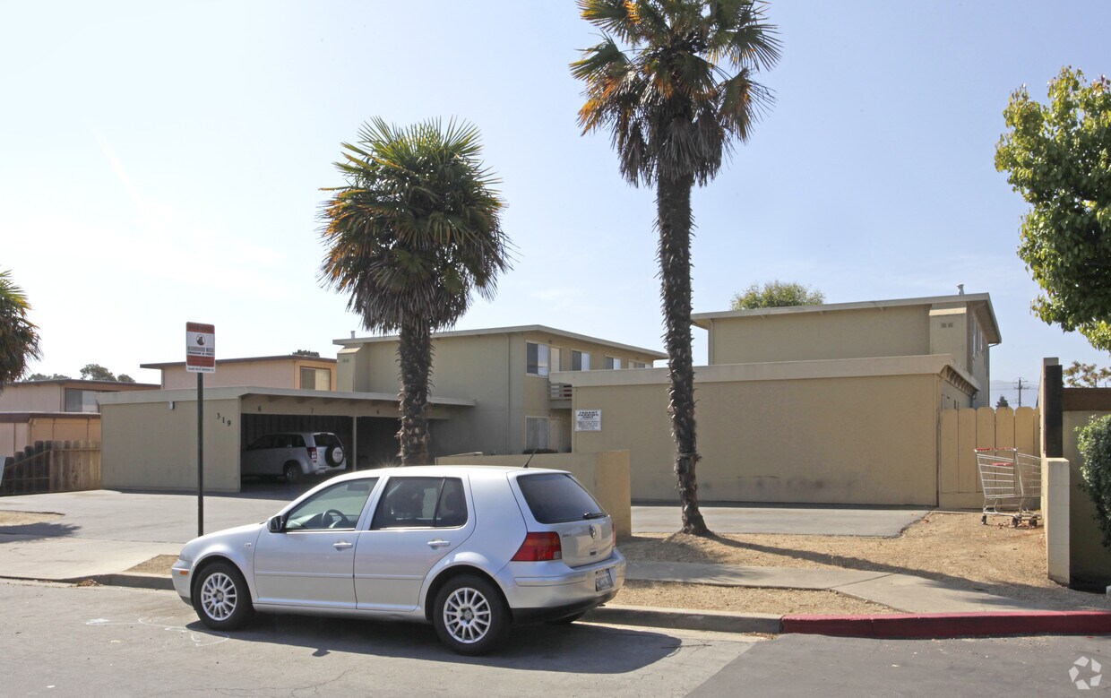 Primary Photo - Parkside Manor