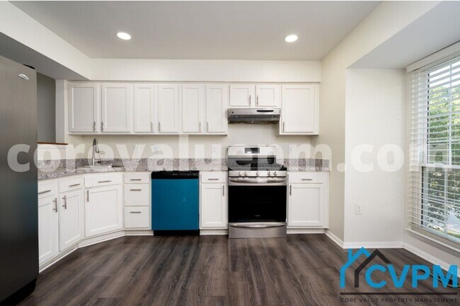 Foto del edificio - 7679 Blueberry Hill Ln