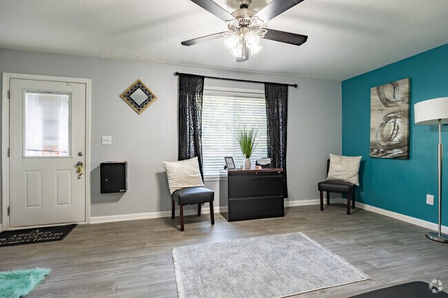 2HAB, 1,5BA - 1210SF - Ashford Village Gardens
