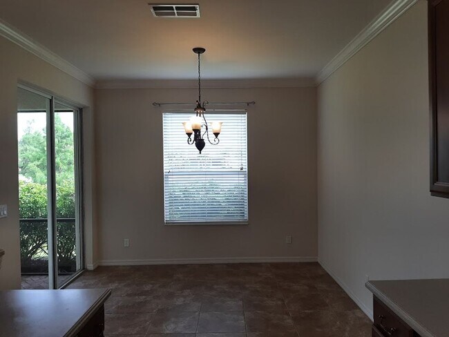 Foto del edificio - Coming OCT  ! 2 Story 5/  3.5  home in gated community