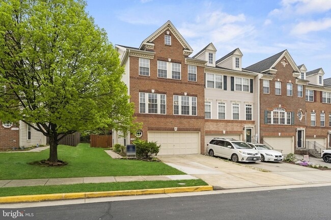 Building Photo - 1208 Cambria Terrace NE