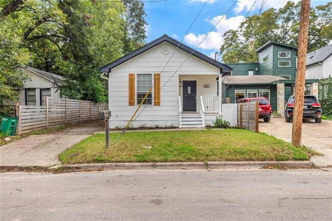 Building Photo - 2517 E 4th St