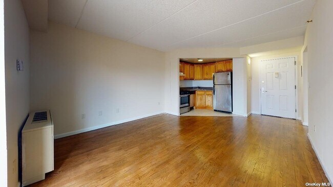 Building Photo - 102 Queens Blvd