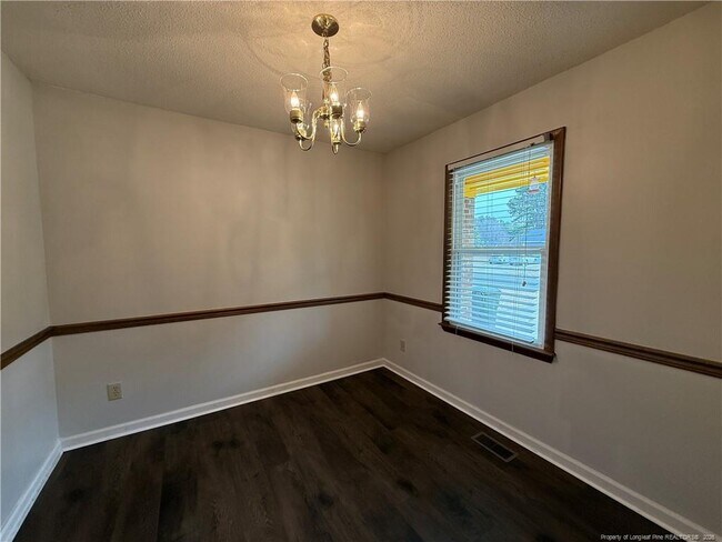 Foto del edificio - 6814 Foxton Ct