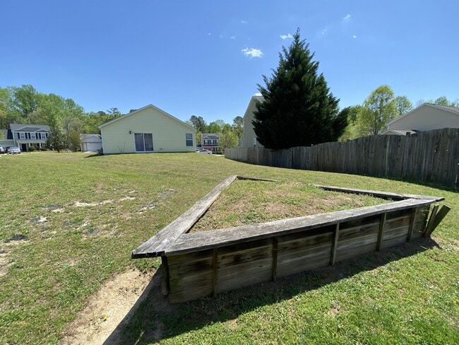 Building Photo - 3828 Satinleaf Dr