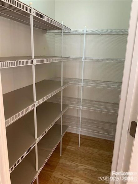 Foto del edificio - 15262 Kessler Dr