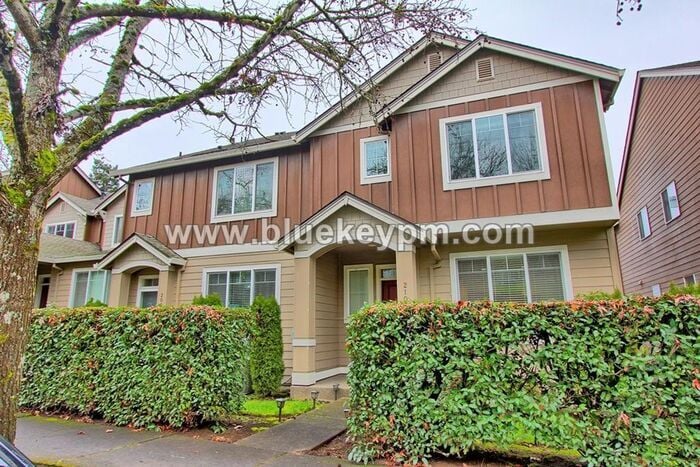 3 Bed, 2.5 Bath Home Near Alki Road Park off NE Hazel Dell Avenue - 3 Bed, 2.5 Bath Home Near Alki Road Park off NE Hazel Dell Avenue