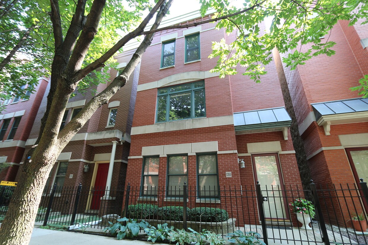 Foto principal - 1355 W Fillmore St