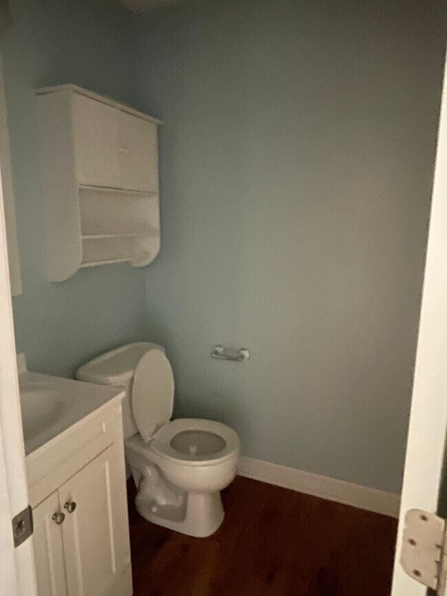 Foto del edificio - Three Bedroom Townhome